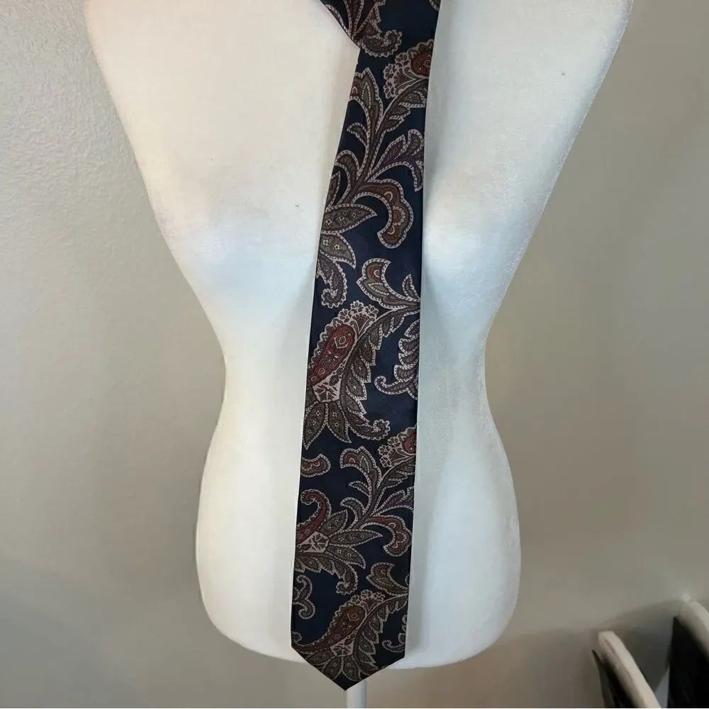 Etienne Aigner Necktie Navy Blue Paisley Silk
